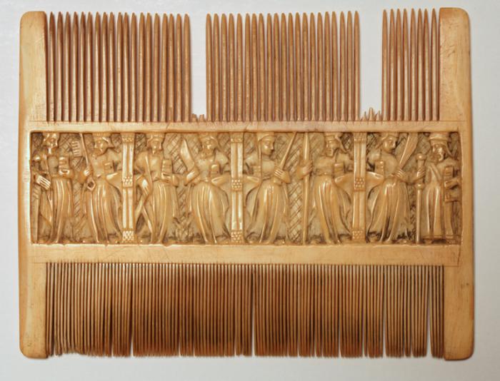 Liturgical (?) comb (peigne double) (Side 2)