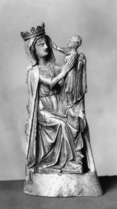 Statuette (Front)