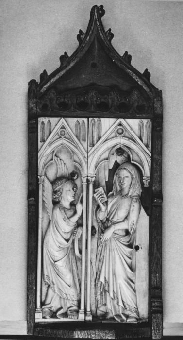 Panels (probably fragments of a polyptych), 1 register, 1 arch across (colonnettes) (Front)