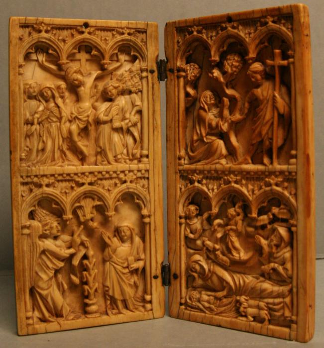 Diptych, 2 registers, 3 arches across (frise d'arcatures; colonnettes) (Front)