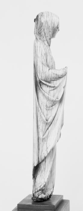 Statuette (part of a group) (Side)