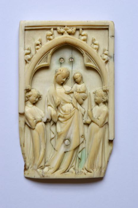 Wing, left (fragment of a diptych), 1 register, 1 arch across (plaquette) (Front)