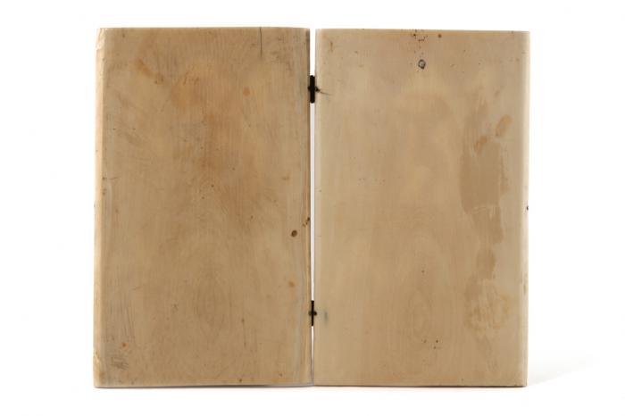 Diptych, 2 registers, 3 arches across (frise d'arcatures) (Back)