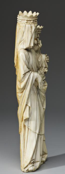 Statuette (Side)