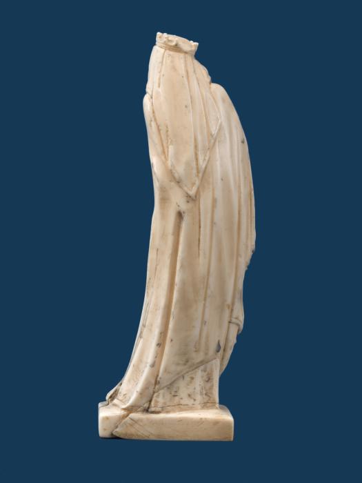 Statuette (Back)