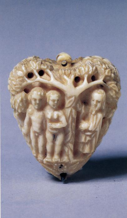 Heart-shaped pendant, 2 faces (Back)