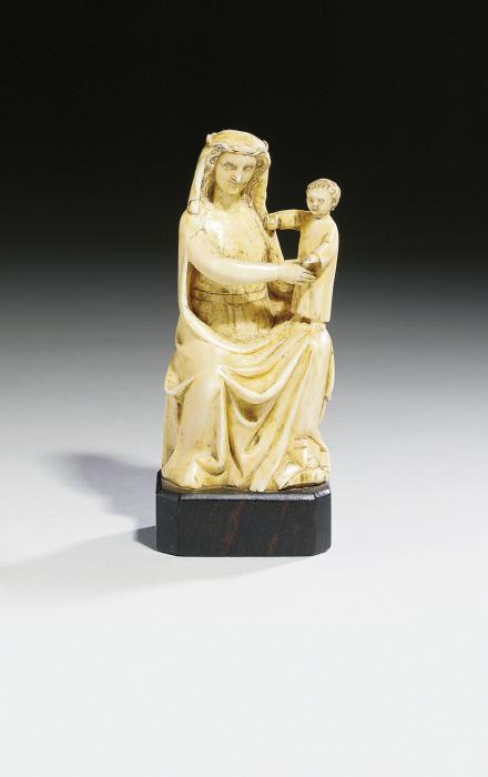 Statuette (Front)