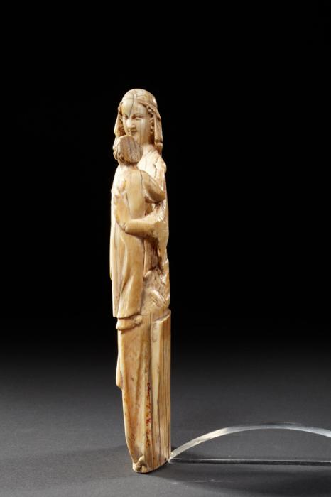 Statuette (Side)