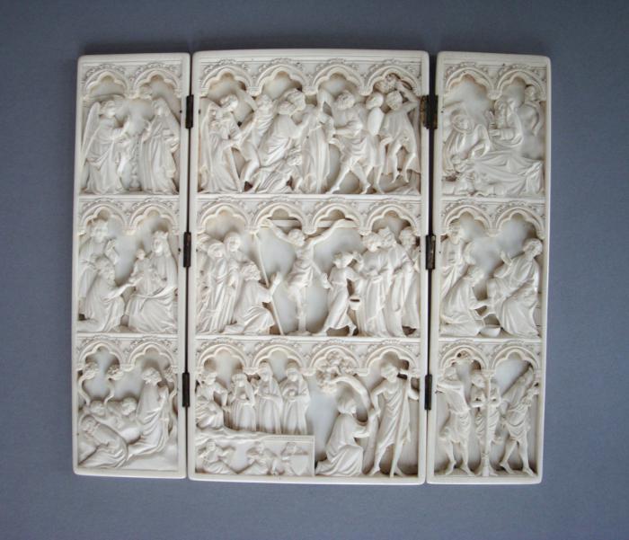 Triptych, 2 registers, 2 and 4 arches across (frise d'arcatures) (Front)