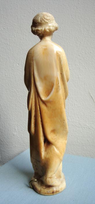 Statuette (Back)