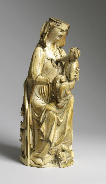 Statuette (Front)