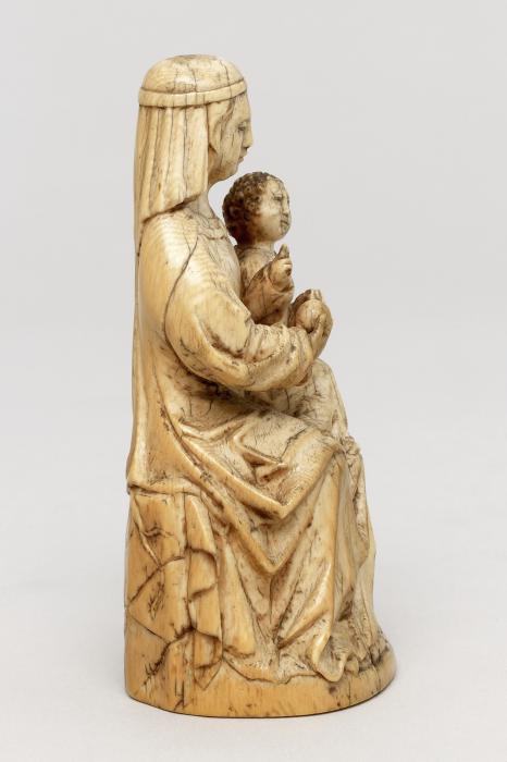 Statuette (Side)