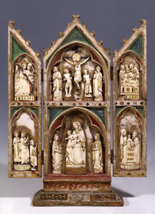 Gabled triptych, 2 registers; reliefs (appliqués) (Front (open))