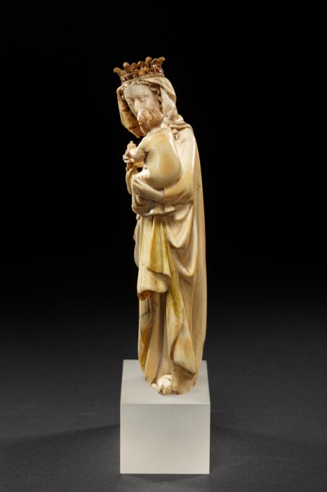 Statuette (Side)