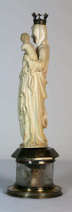 Statuette (Side)