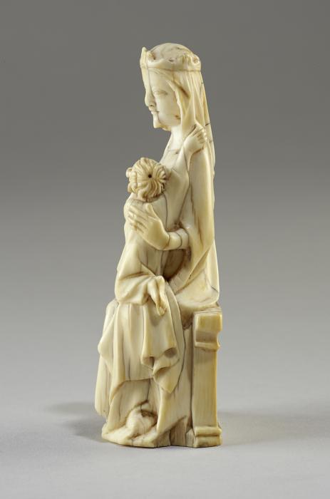 Statuette (Side)