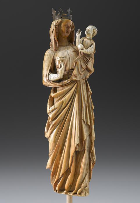 Statuette (Front)