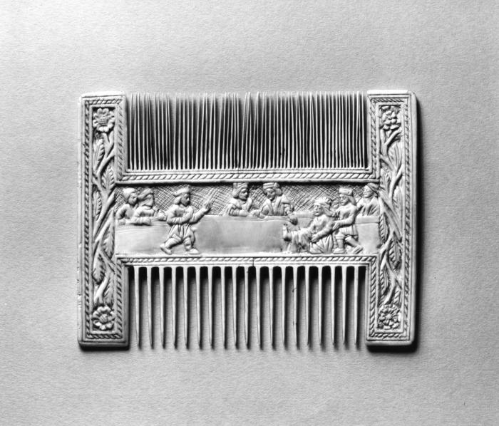 Comb (peigne double) (Side 1)