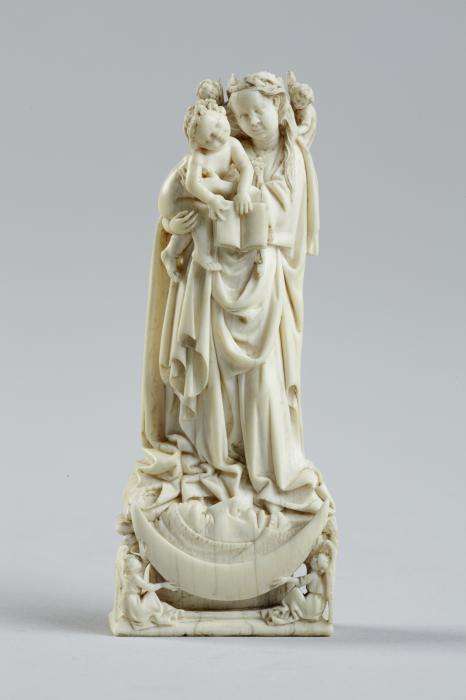 Statuette (Front)