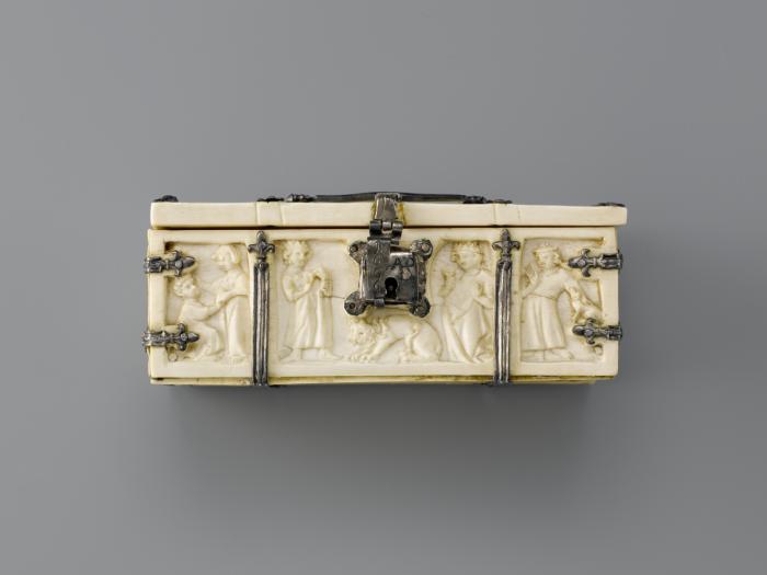 Casket with arches (coffret; frise d'arcatures; colonnettes) (Front)