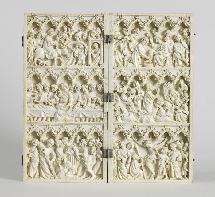 Diptych, 3 registers, 5 arches across (frise d'arcatures) (Front)