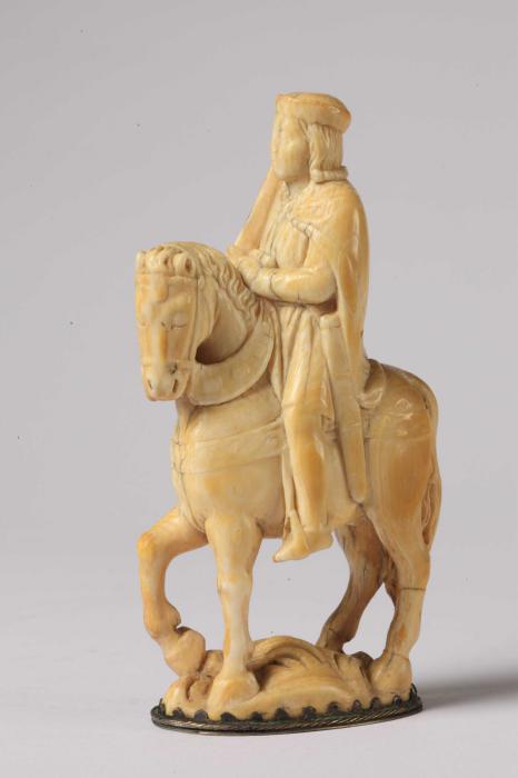 Statuette (Side)