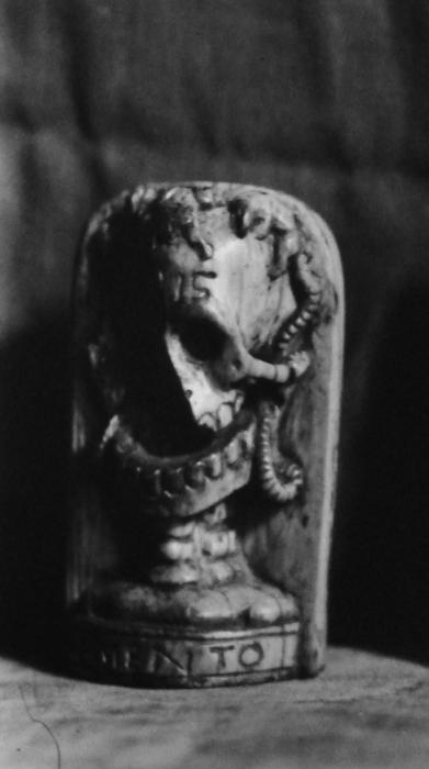 Rosary bead, 2 faces (chapelet) (Side 2)