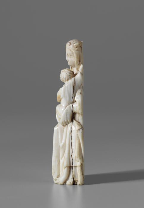 Statuette (Side)