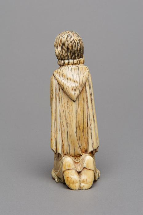 Statuette (Back)